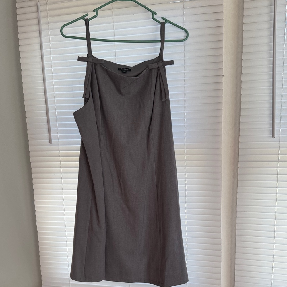 Wild Fable Taupe Sleeveless Top with Bow Accents